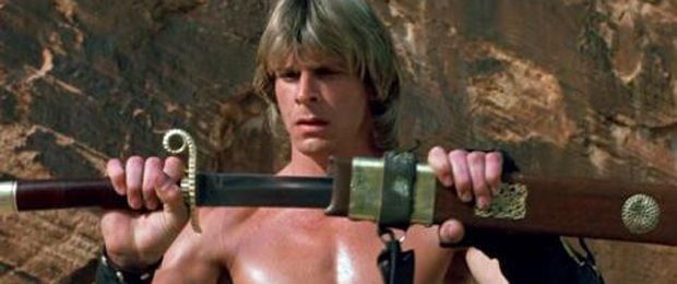 Marc Singer como Dar