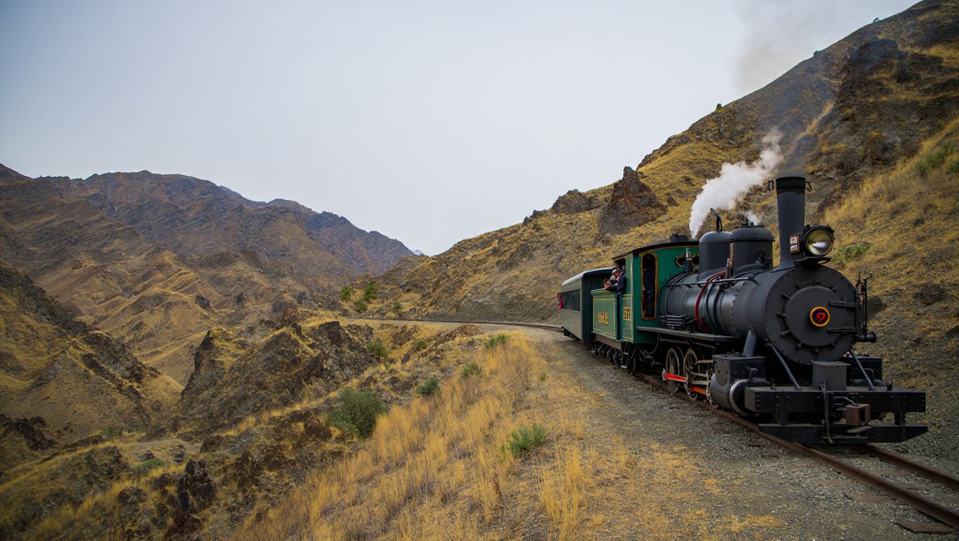 Esta joya ferroviaria del norte vuelve a las vías y ofrece uno de los viajes más impactantes del país