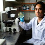 La OMS advierte que estas bacterias resistentes a los antibióticos podrían causar millones de muertes en una década