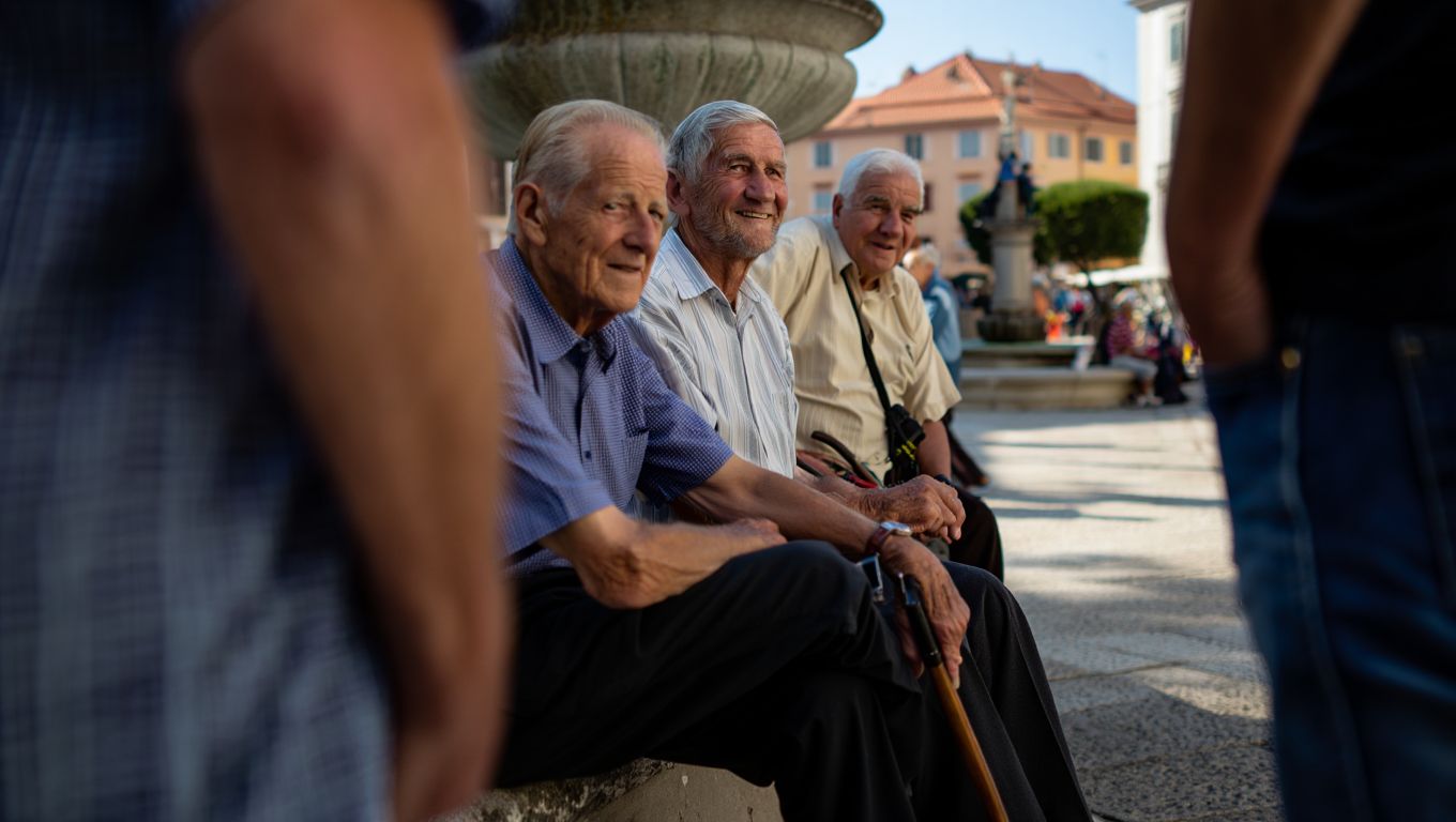 Más templado que la costa y más barato que Córdoba: esta ciudad del litoral se llena de jubilados