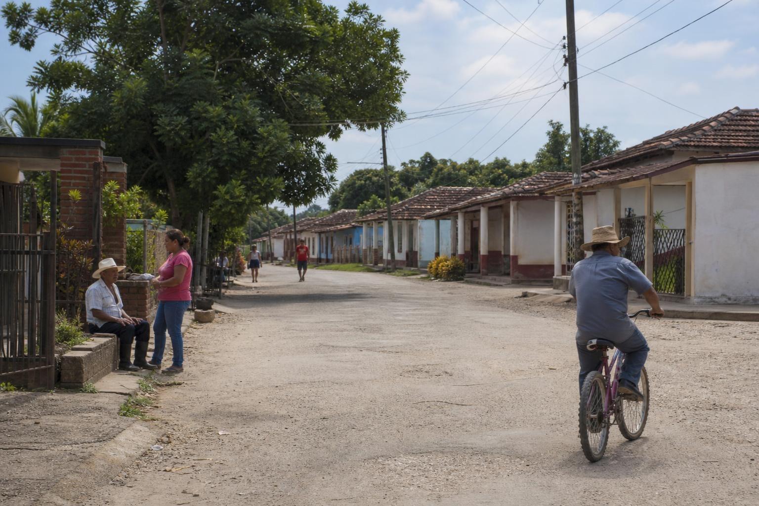 En este pueblo no hay ni un semáforo ni un cajero — y sus vecinos no lo cambiarían por nada